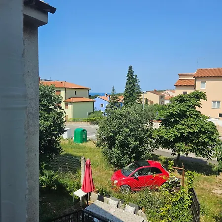 Near Sea, * プーラ