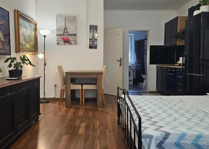 Near Sea, Appartement